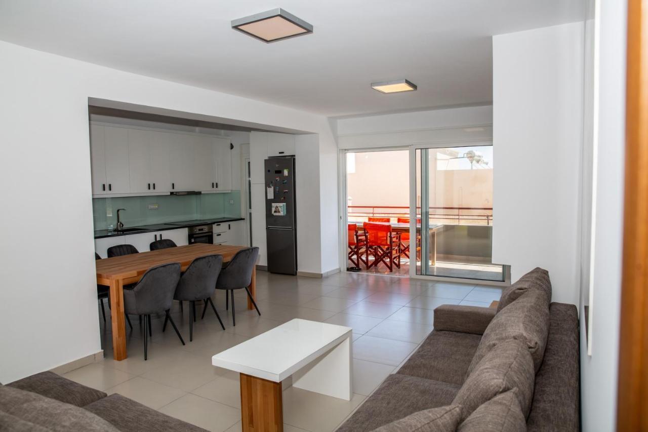 5 Sterne Apollo City Apartment Lávrion Екстериор снимка